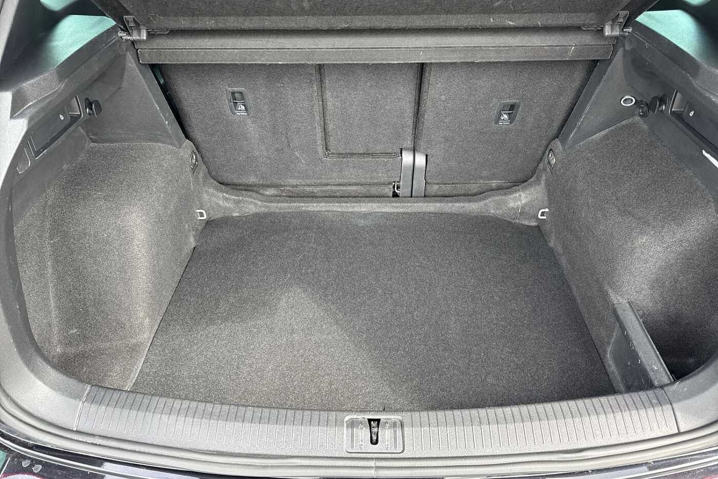 Volkswagen Tiguan R-Line 2.0 TDI 200PS 7-Speed DSG 4Motion 5 Door